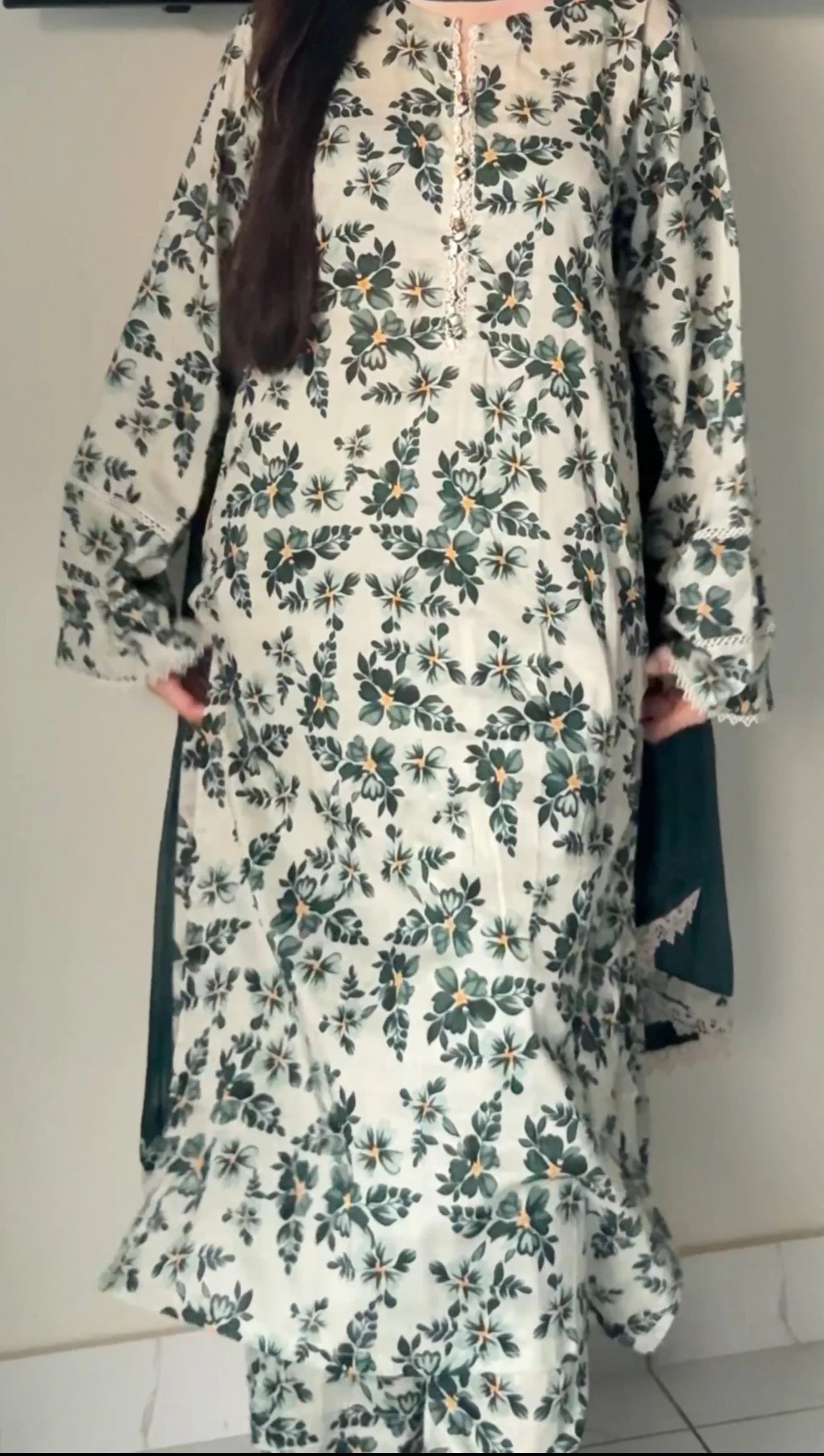 Floral Printed Lawn 3 Piece Suit