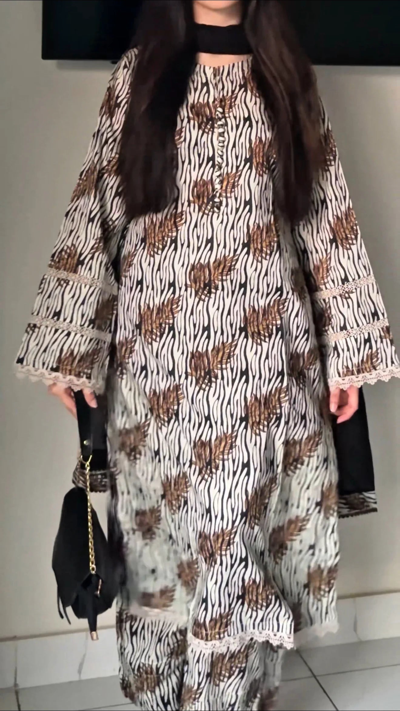 3 Piece Lawn Suit – Zebra & Leaf Print